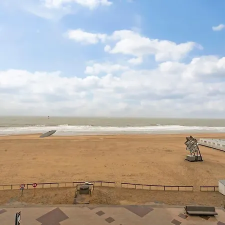 Stunning And Modern With Sunny Balcony Knokke-Heist